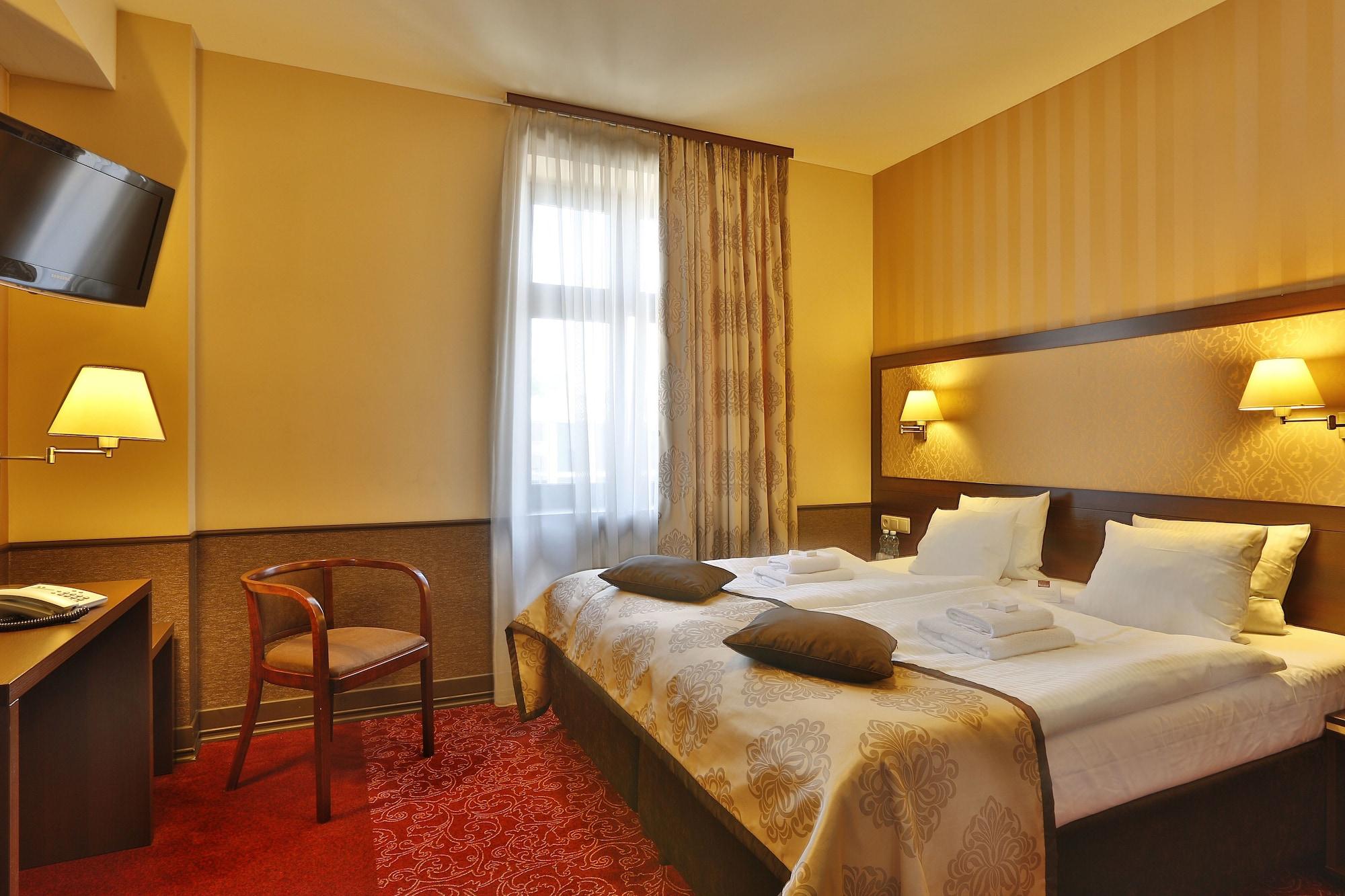 Hotel Wielopole Krakkó Kültér fotó